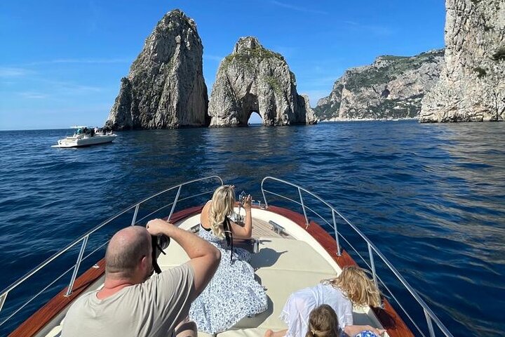 Capri VIP Experience boat tour Capri VIP Experience boat tour